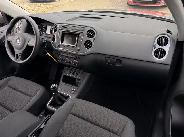 Volkswagen Tiguan view 10