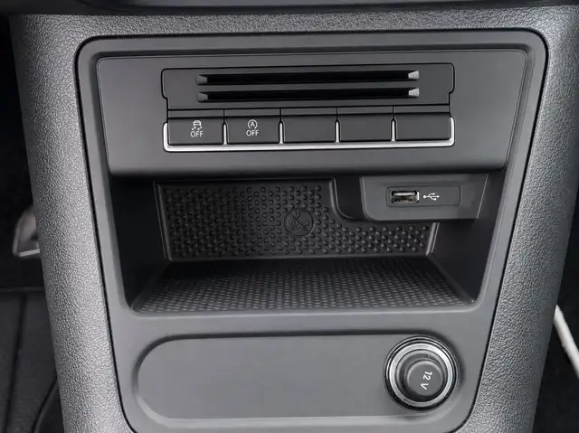 Volkswagen Tiguan view 12