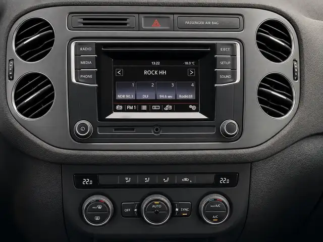 Volkswagen Tiguan view 14