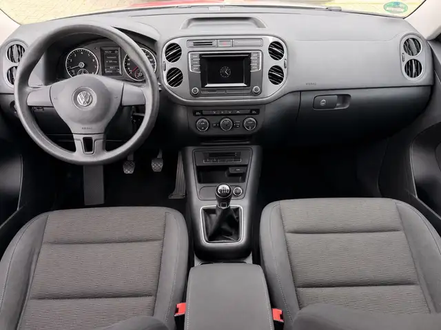 Volkswagen Tiguan view 9