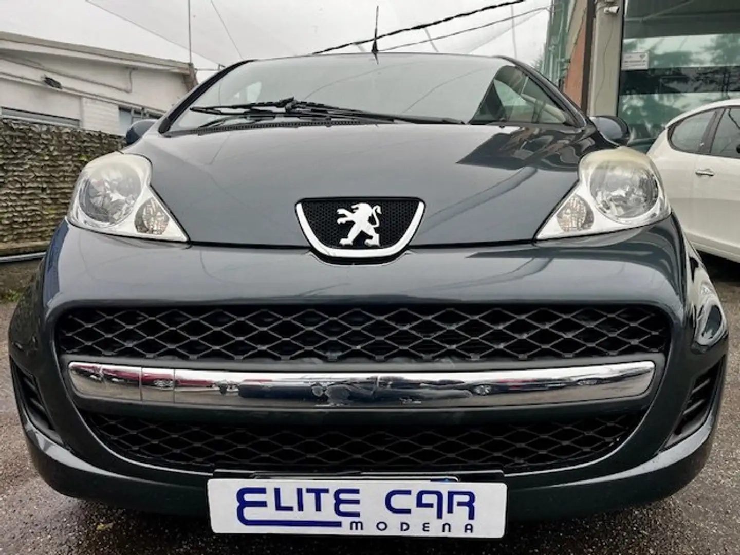 Peugeot 107 1.0 5p 69 CV "X NEOPATENTATI" Grigio - 2