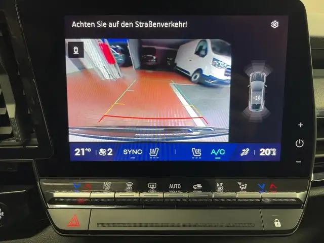 Renault Austral view 16