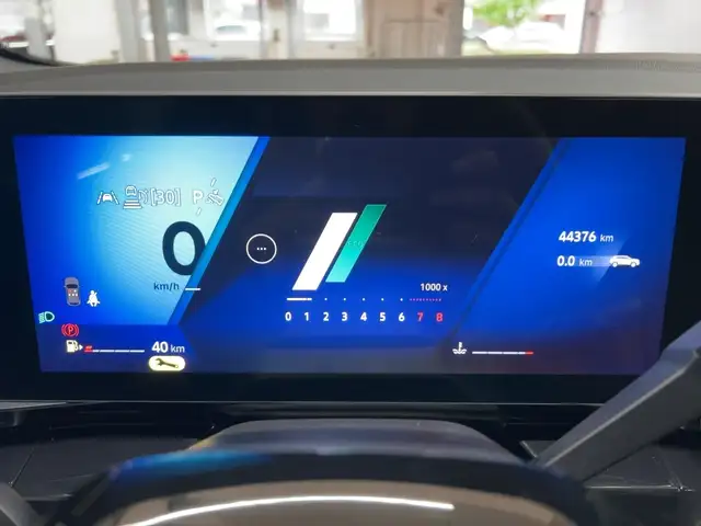 Renault Austral view 13