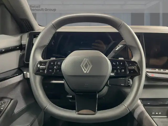 Renault Austral view 11