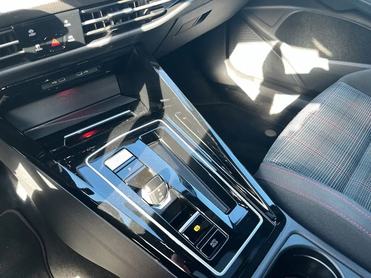 Volkswagen Golf GTI Golf 2.0 TSI DSG GTI Navi LEDplus Pano 18