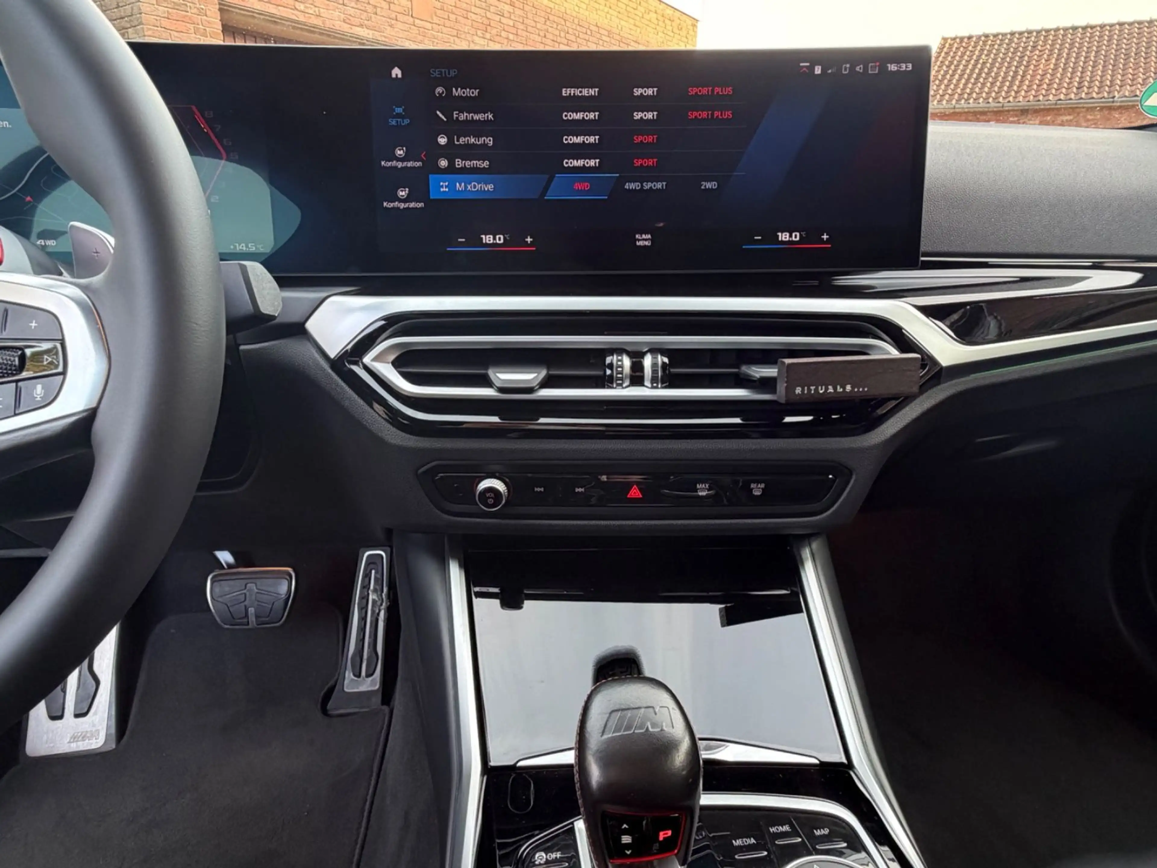 BMW M4 Coupe xDrive Competition Carbon-Dach, HUD, — photo 11