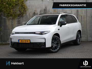 REEV Design 28.4 kWh 215pk Automaat PANO-DAK | LED