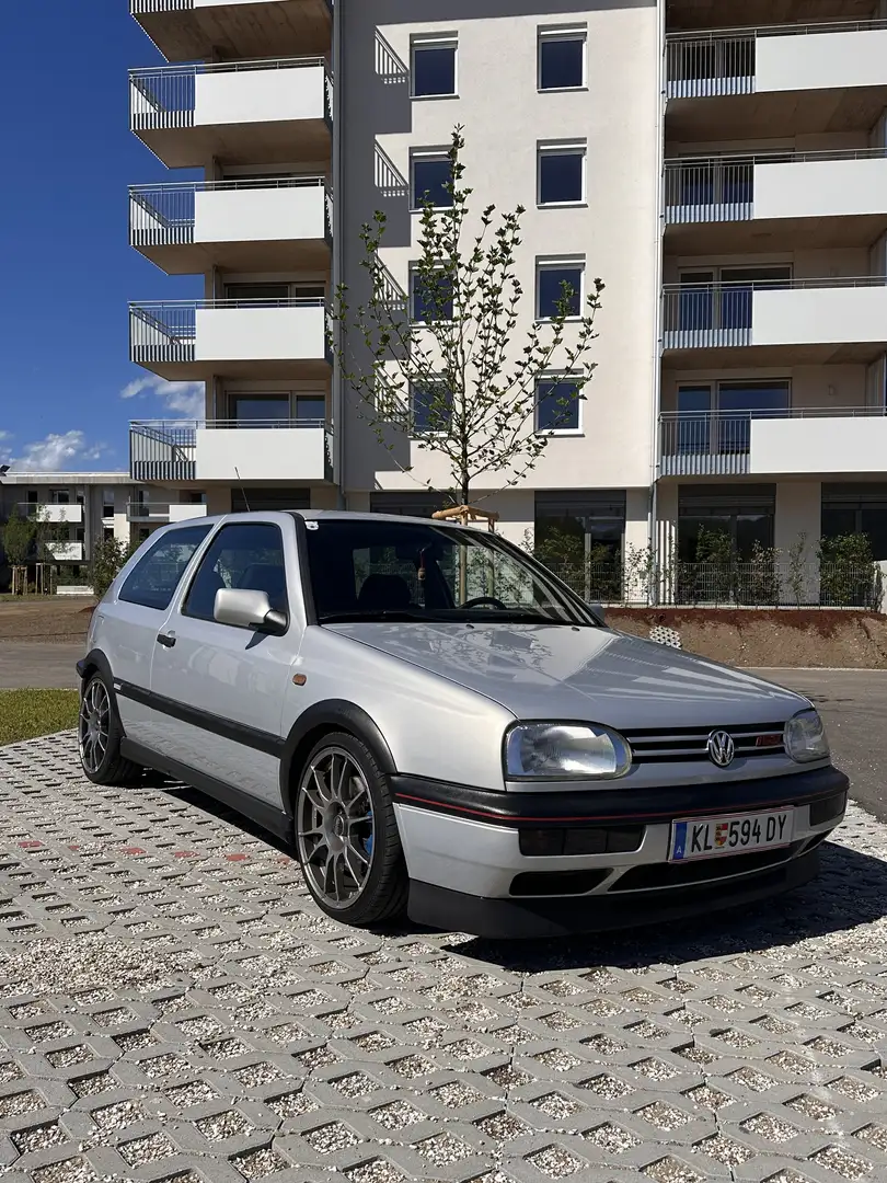 Volkswagen Golf GTI Edition 16V - 1