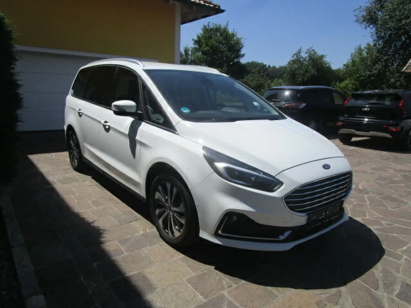 Ford Galaxy Titanium 7-Sitzer LED AUTOMATIC ACC Weiß - 2