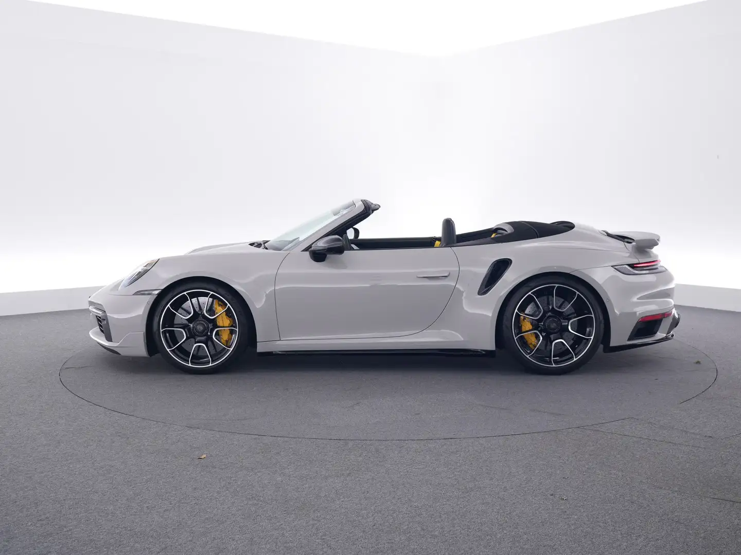 Porsche 992 Turbo S Cabriolet Gris - 2
