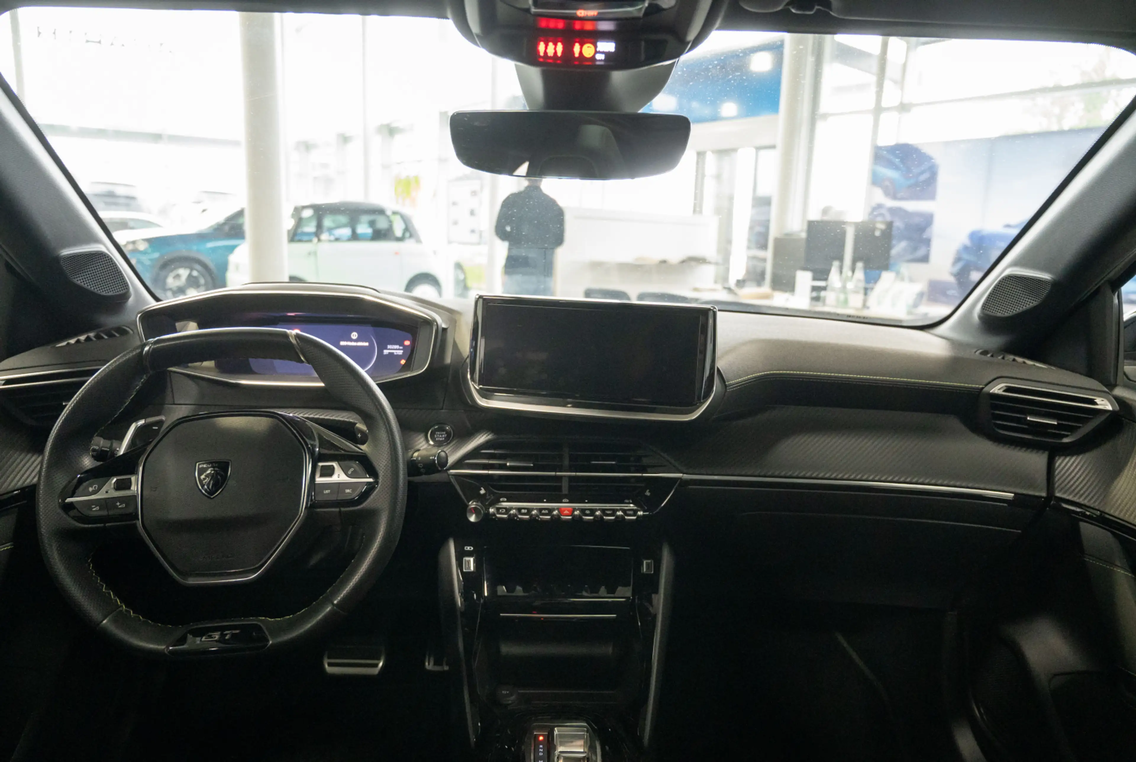 Peugeot 208 GT 1.2 Hybrid 100 e-DSC6 *DRIVE-ASSIST+*MIRRORSCREEN* — photo 5