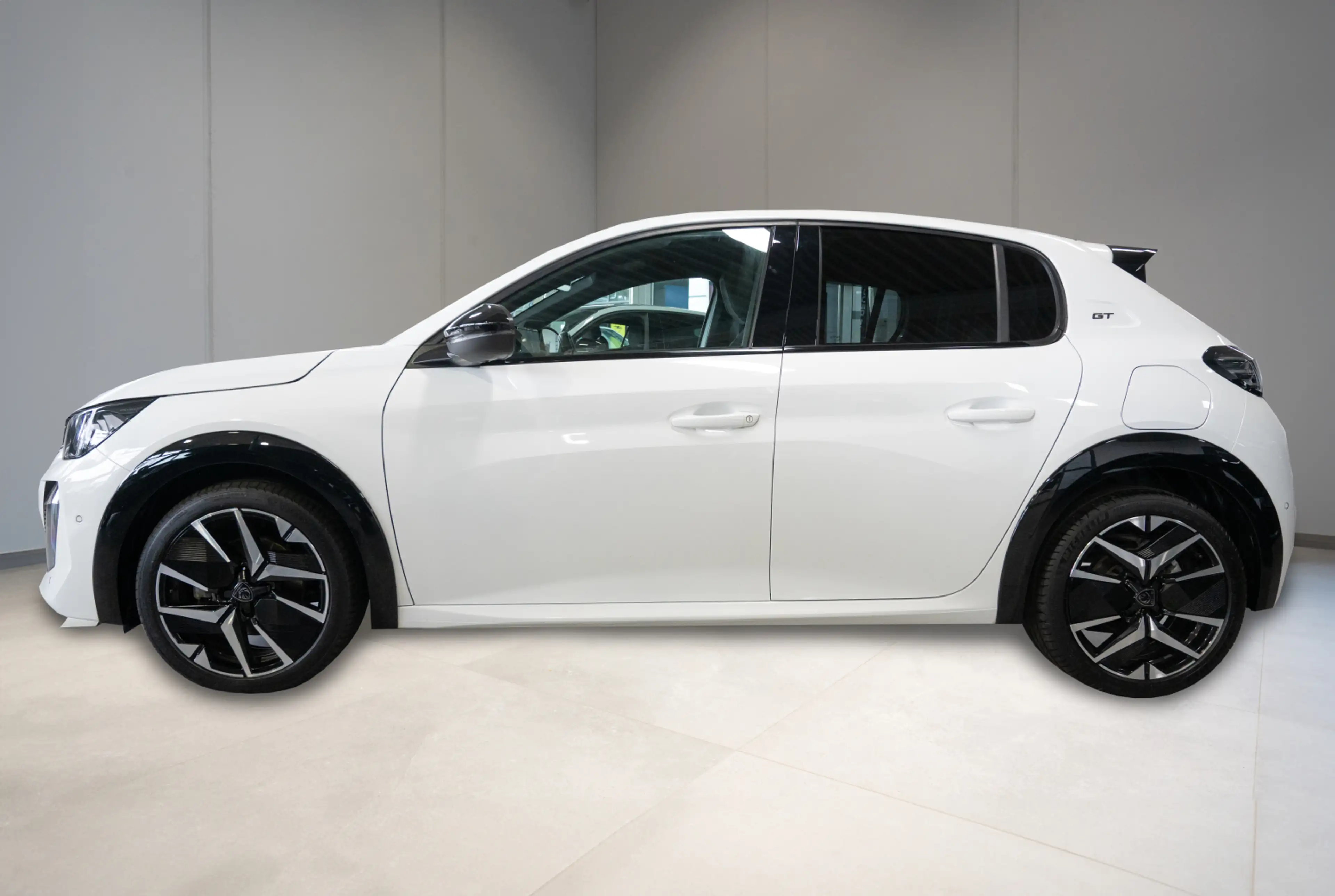 Peugeot 208 GT 1.2 Hybrid 100 e-DSC6 *DRIVE-ASSIST+*MIRRORSCREEN* — photo 4
