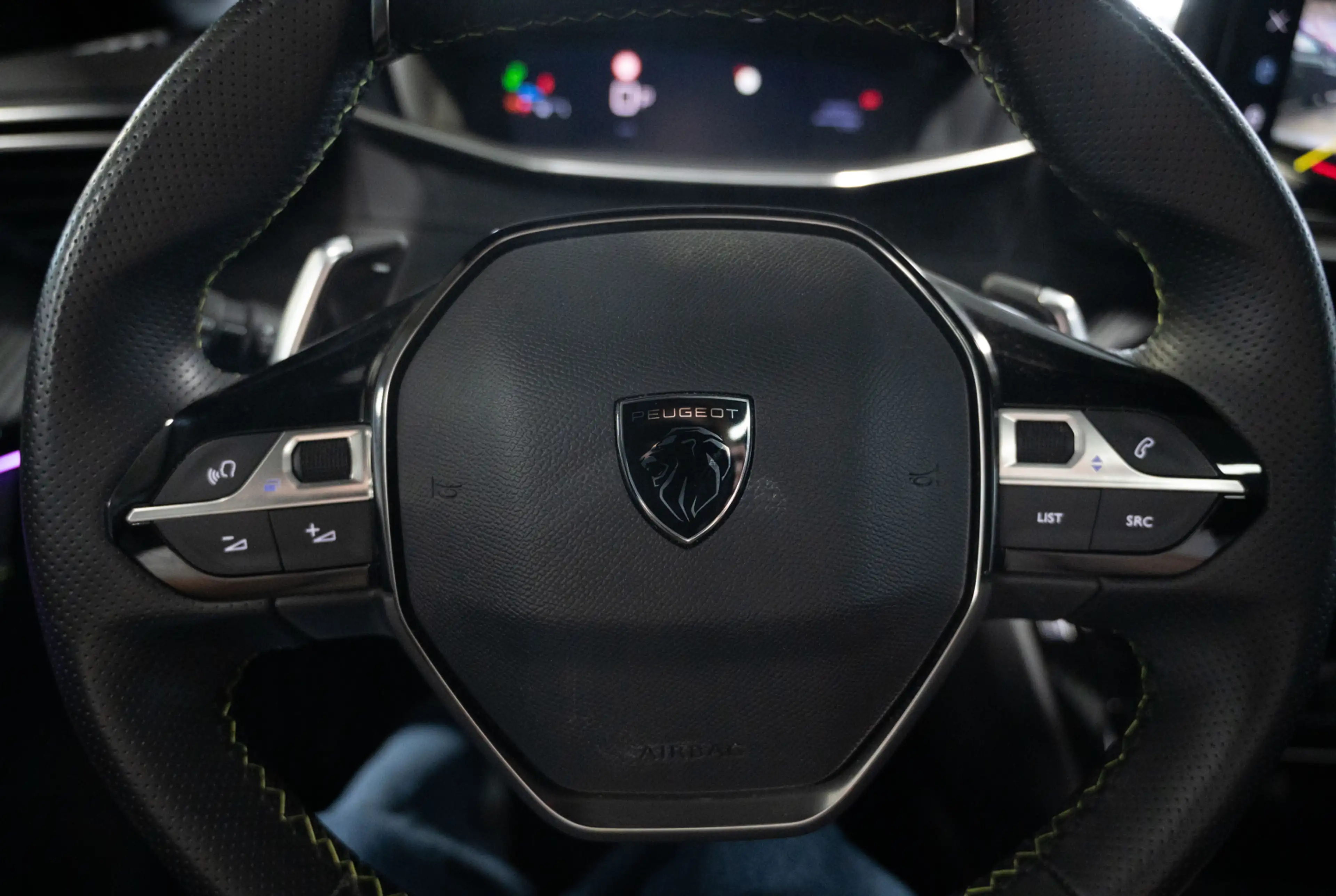 Peugeot 208 GT 1.2 Hybrid 100 e-DSC6 *DRIVE-ASSIST+*MIRRORSCREEN* — photo 13