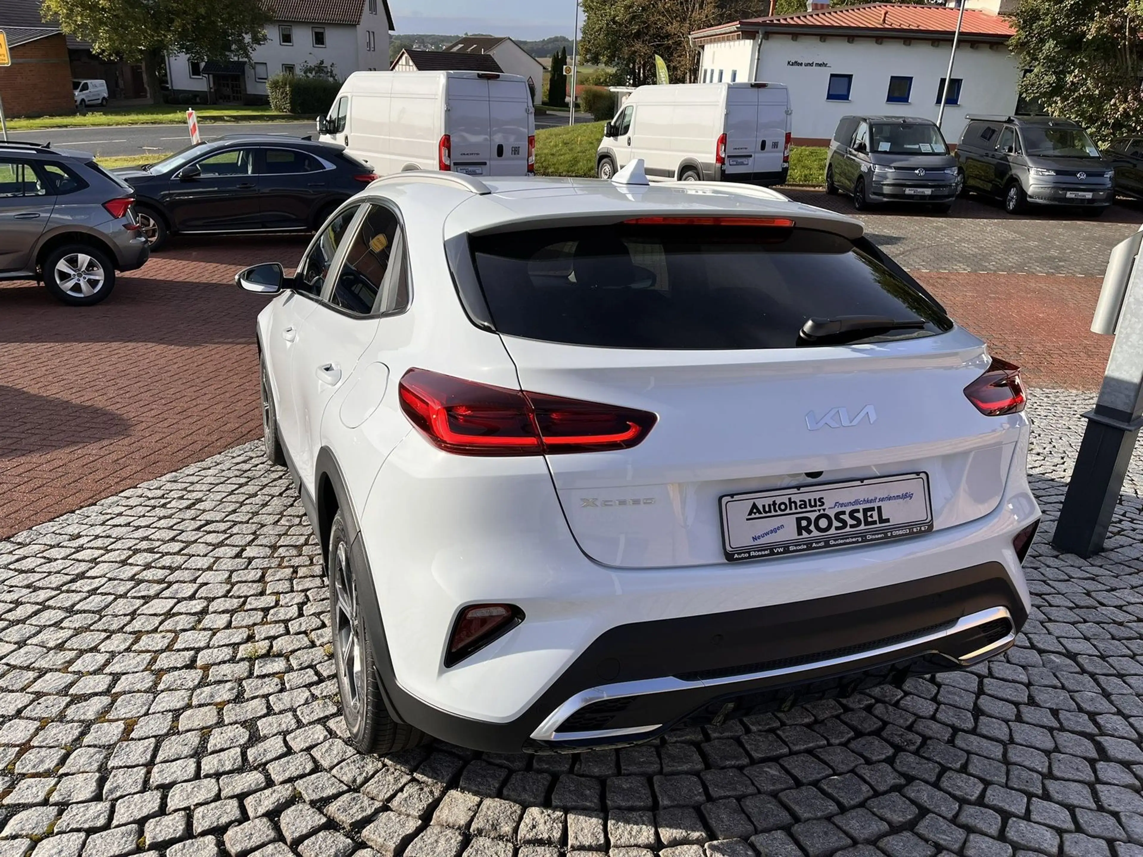 Kia XCeed 1.6 T-GDI Exclusive Alu 16" Automatik Navi — photo 3