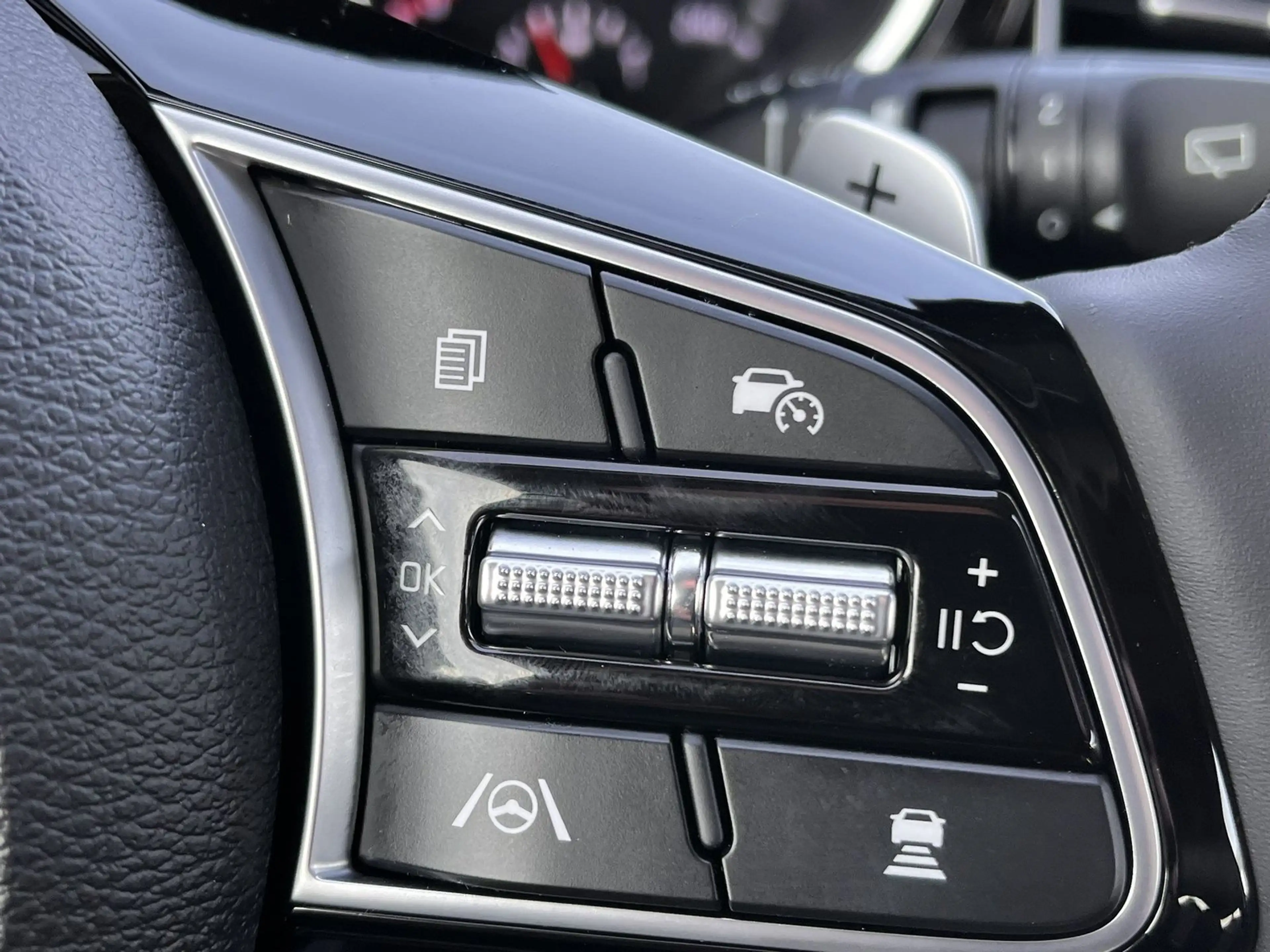 Kia XCeed 1.6 T-GDI Exclusive Alu 16" Automatik Navi — photo 14