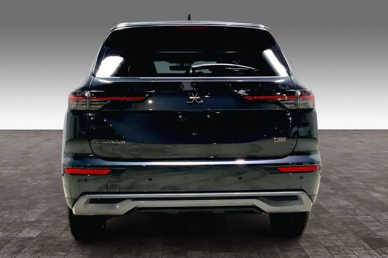 Mitsubishi Outlander снимка Mitsubishi Outlander