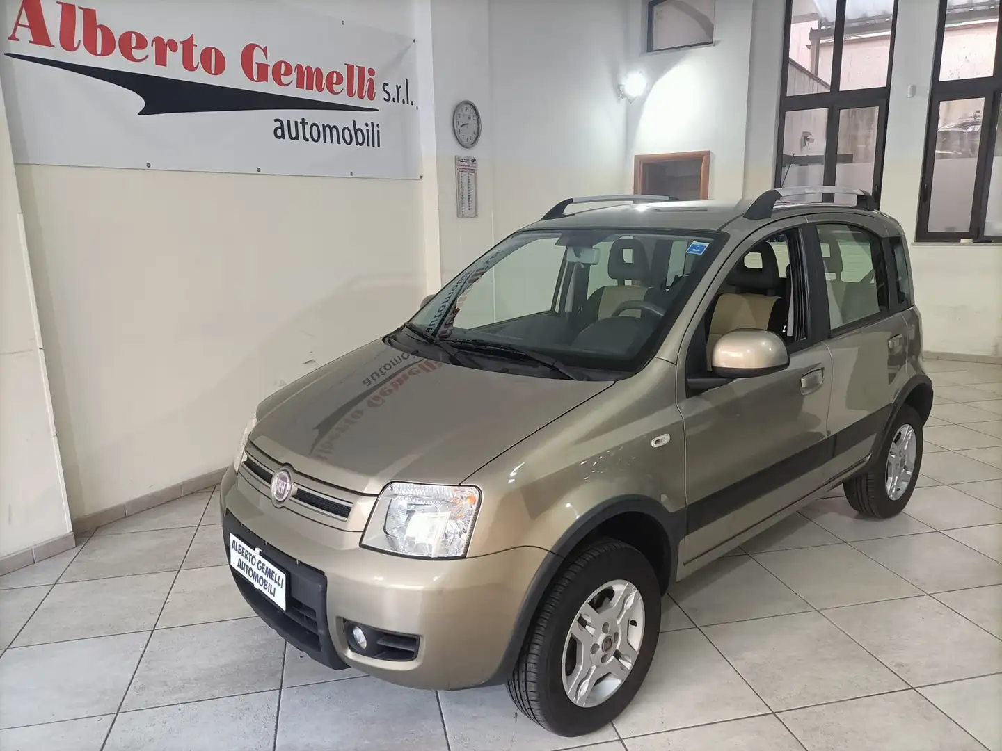 Fiat Panda Panda II 1.3 mjt 16v Climbing 4x4 75cv Goud - 2