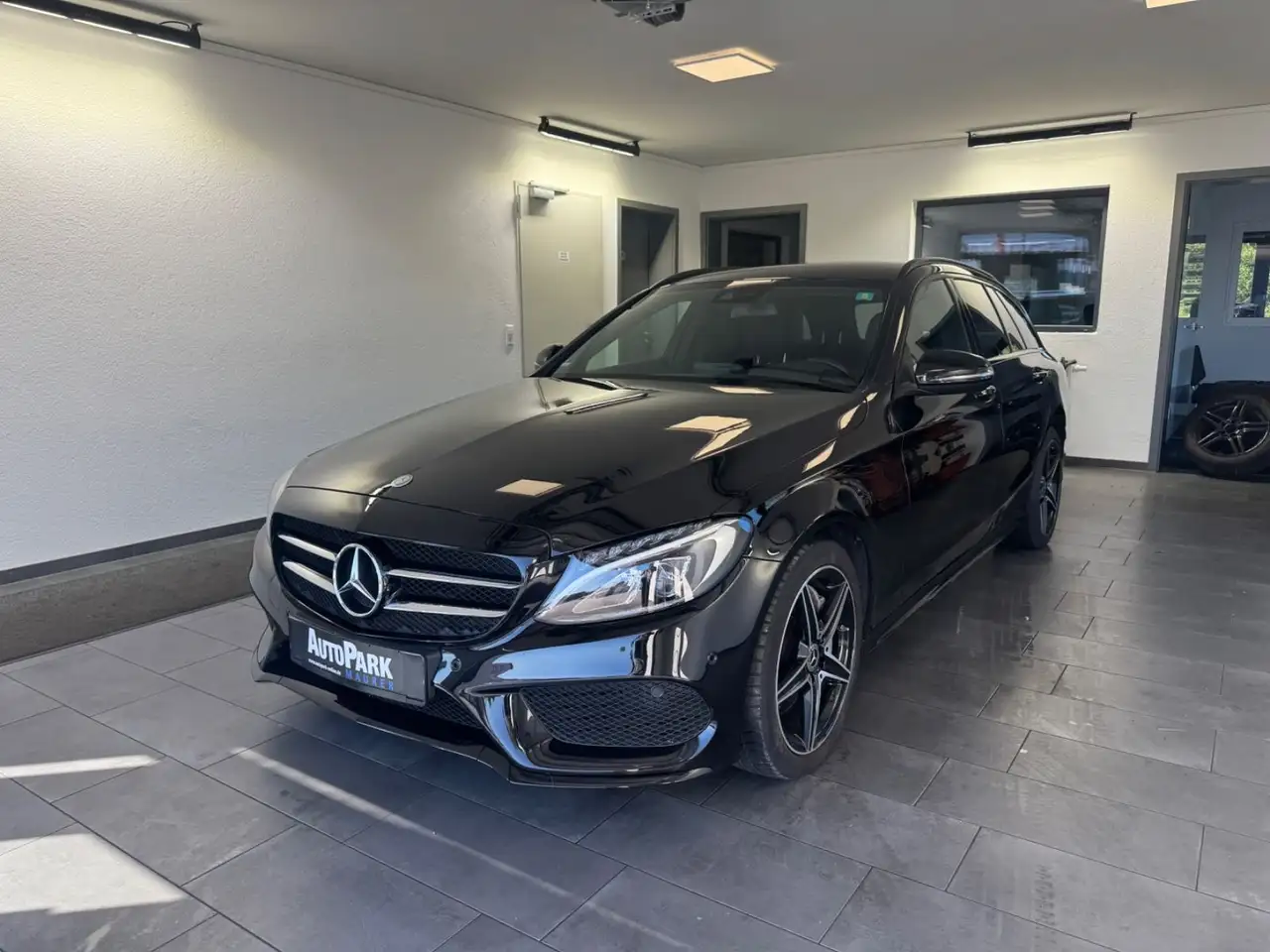 2017 Mercedes-Benz C 250 T | AMG LINE | AHK | KAMERA | LED, photograph 2