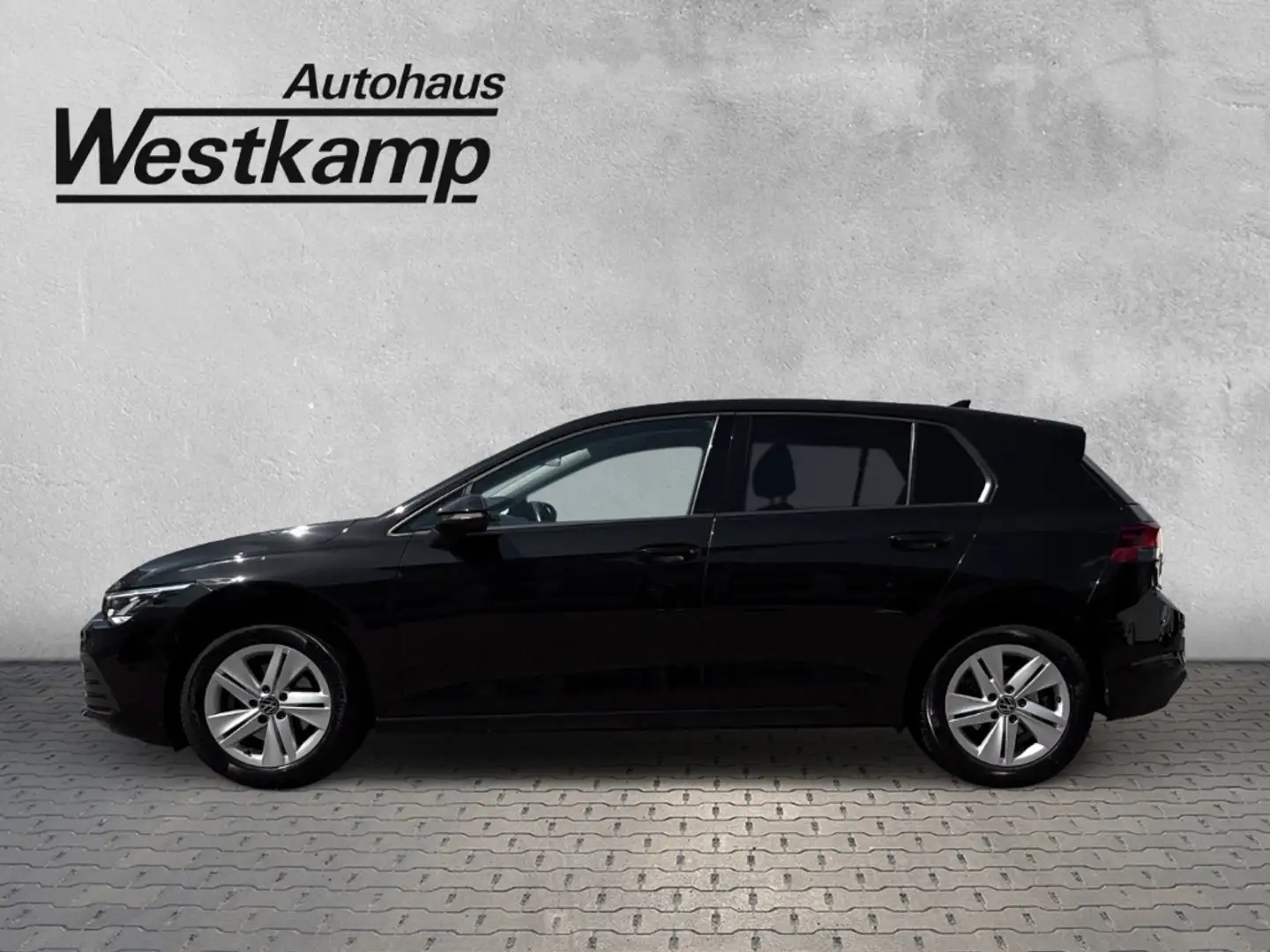 Volkswagen Golf VIII 1,0 TSI Ganzj.Reifen Winterpaket Einparkhilfe Černá - 2