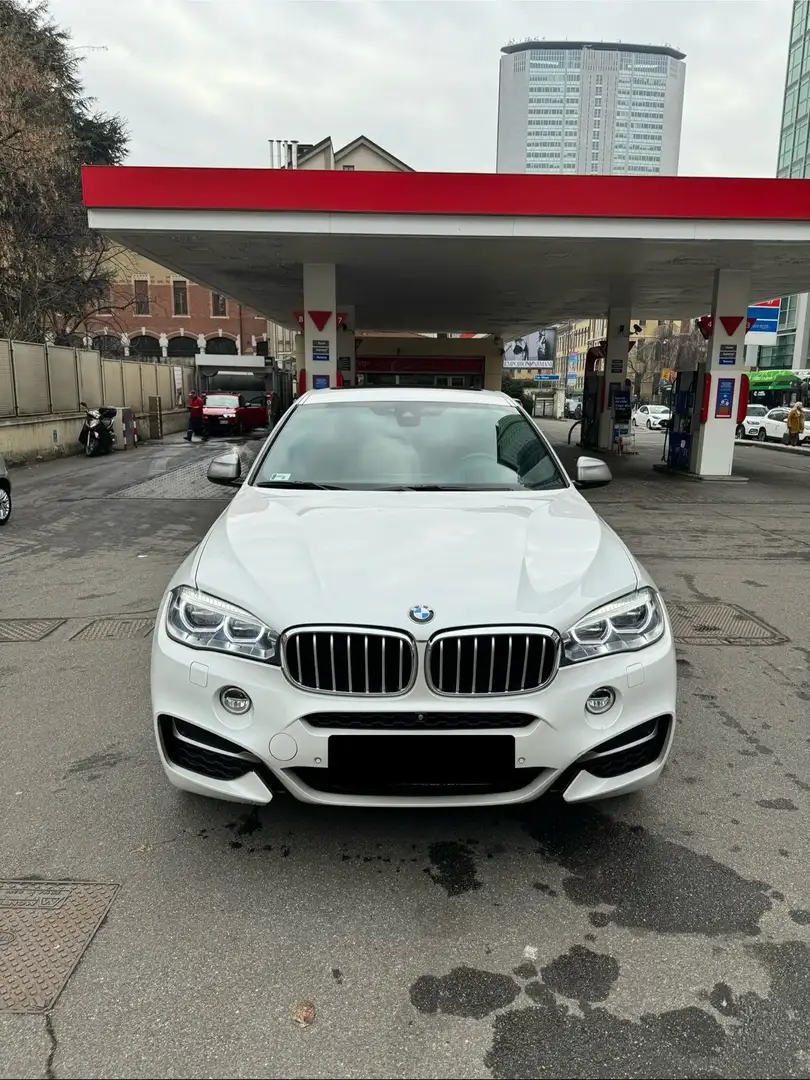 BMW X6 M M50d auto Bianco - 1