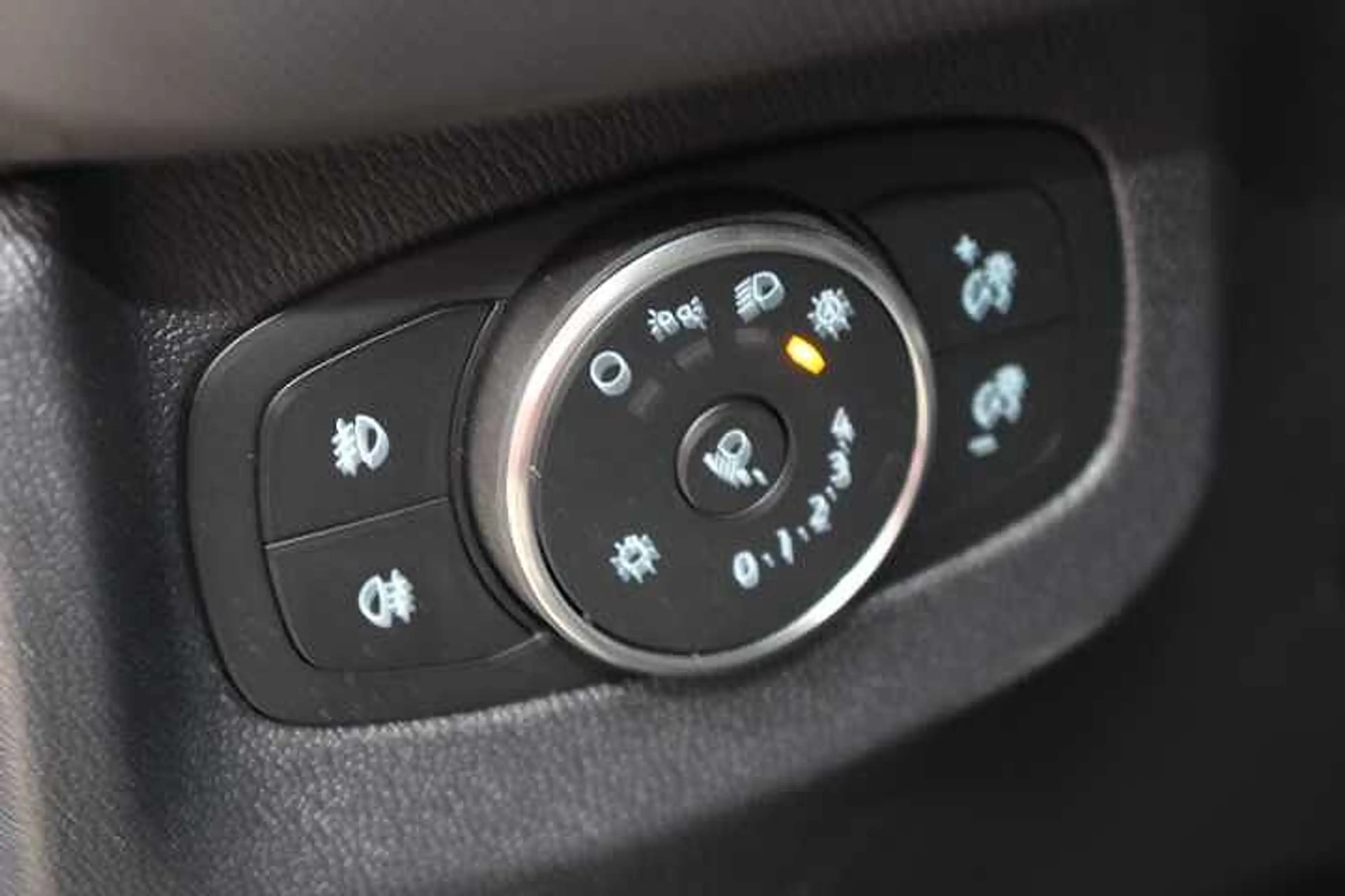 Ford Transit Courier Transit Courier DOKA 5-sitzer — photo 23