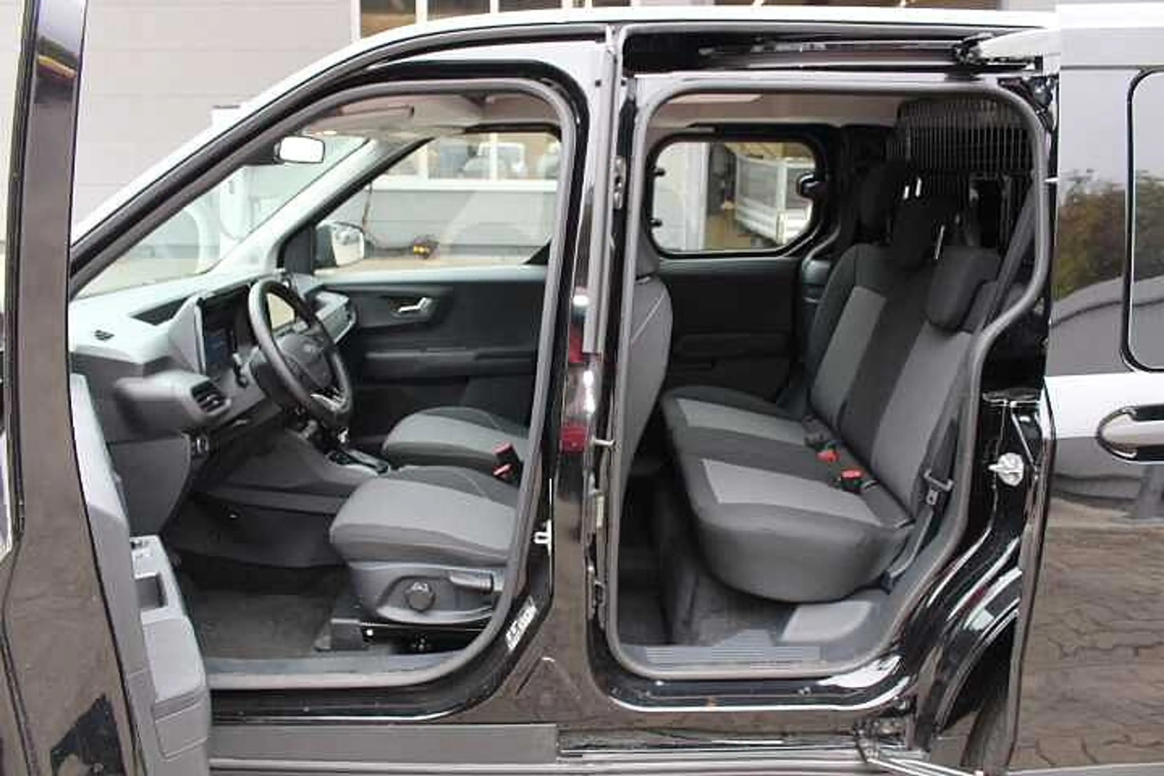 Ford Transit Courier Transit Courier DOKA 5-sitzer — photo 10
