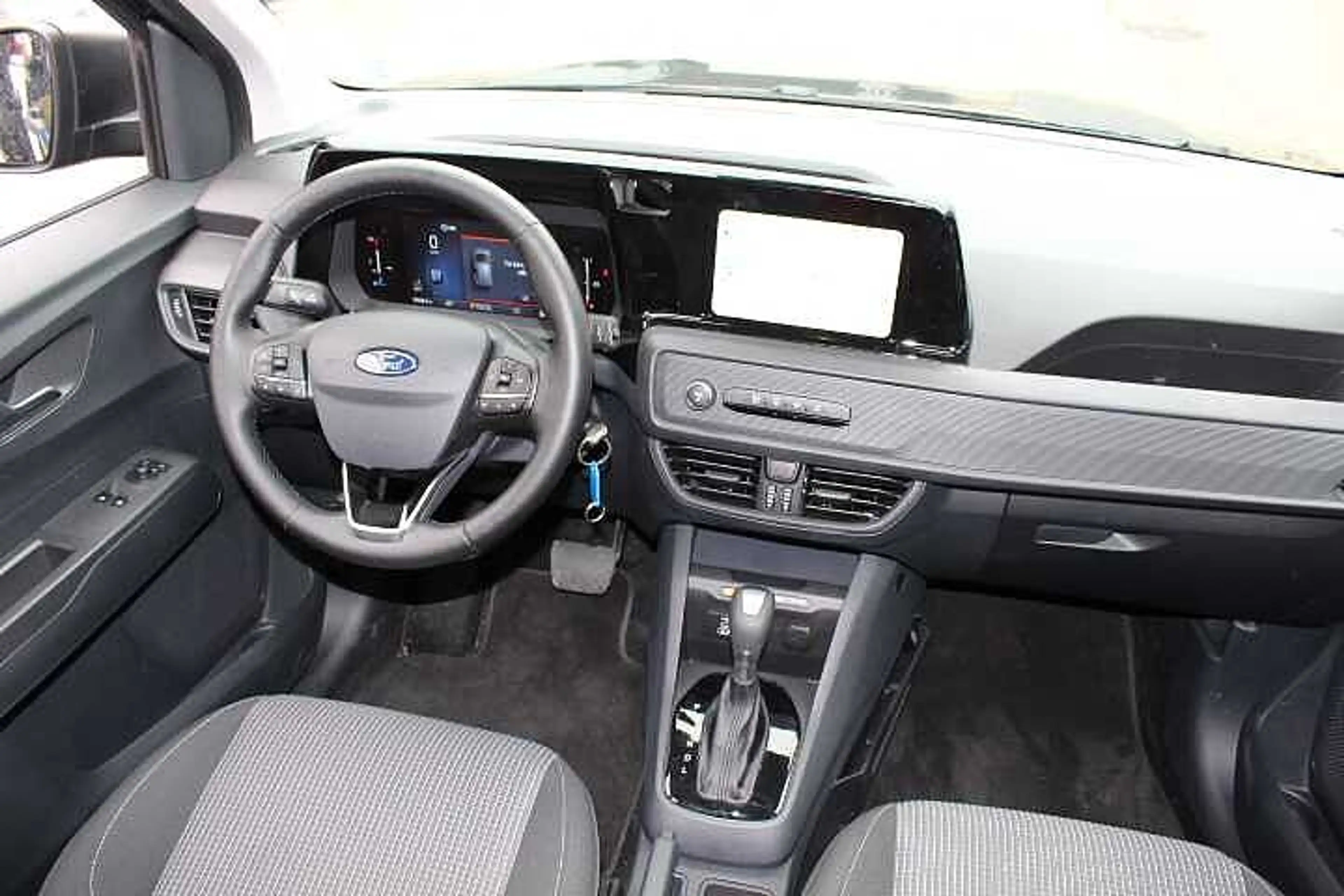 Ford Transit Courier Transit Courier DOKA 5-sitzer — photo 16