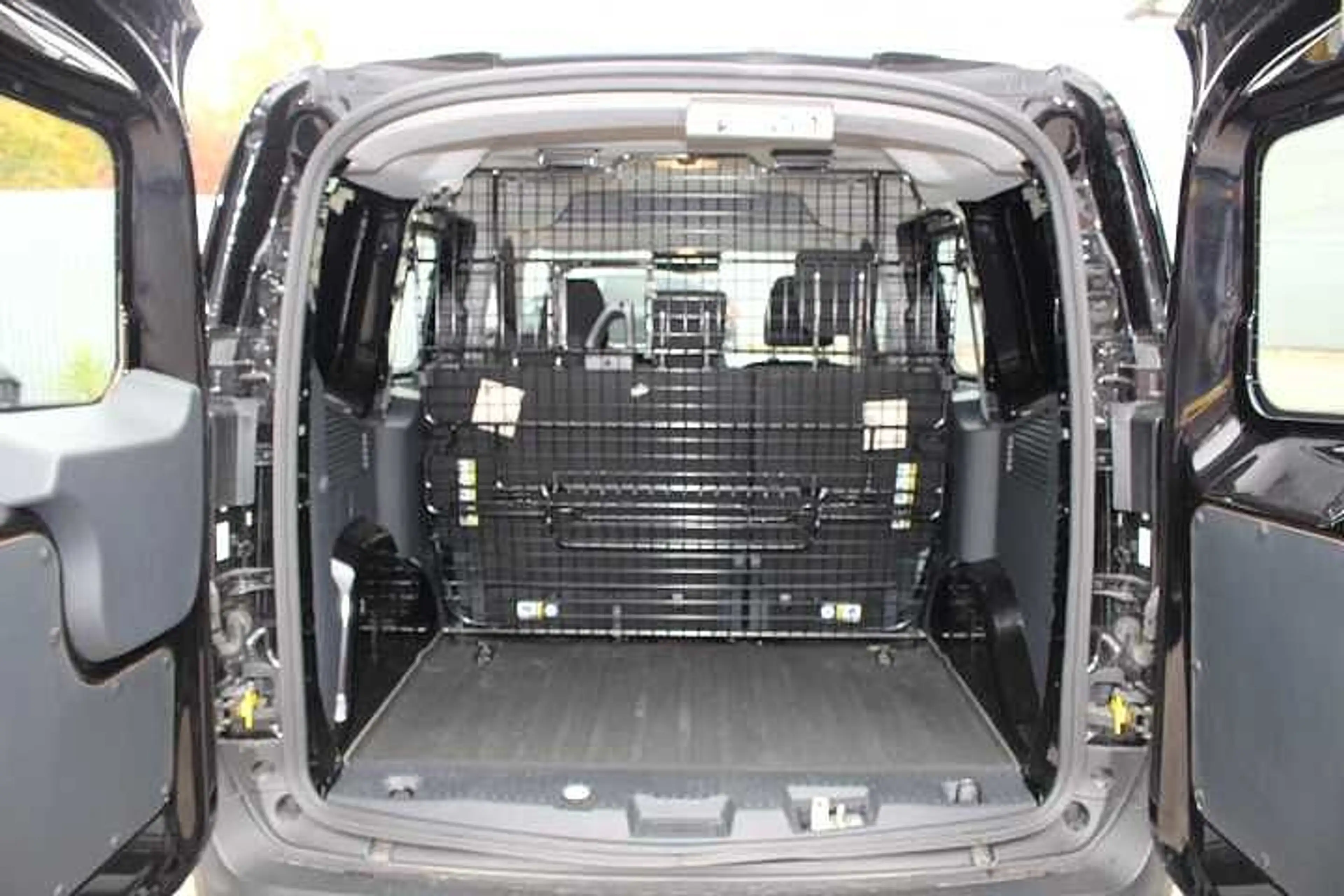 Ford Transit Courier Transit Courier DOKA 5-sitzer — photo 14