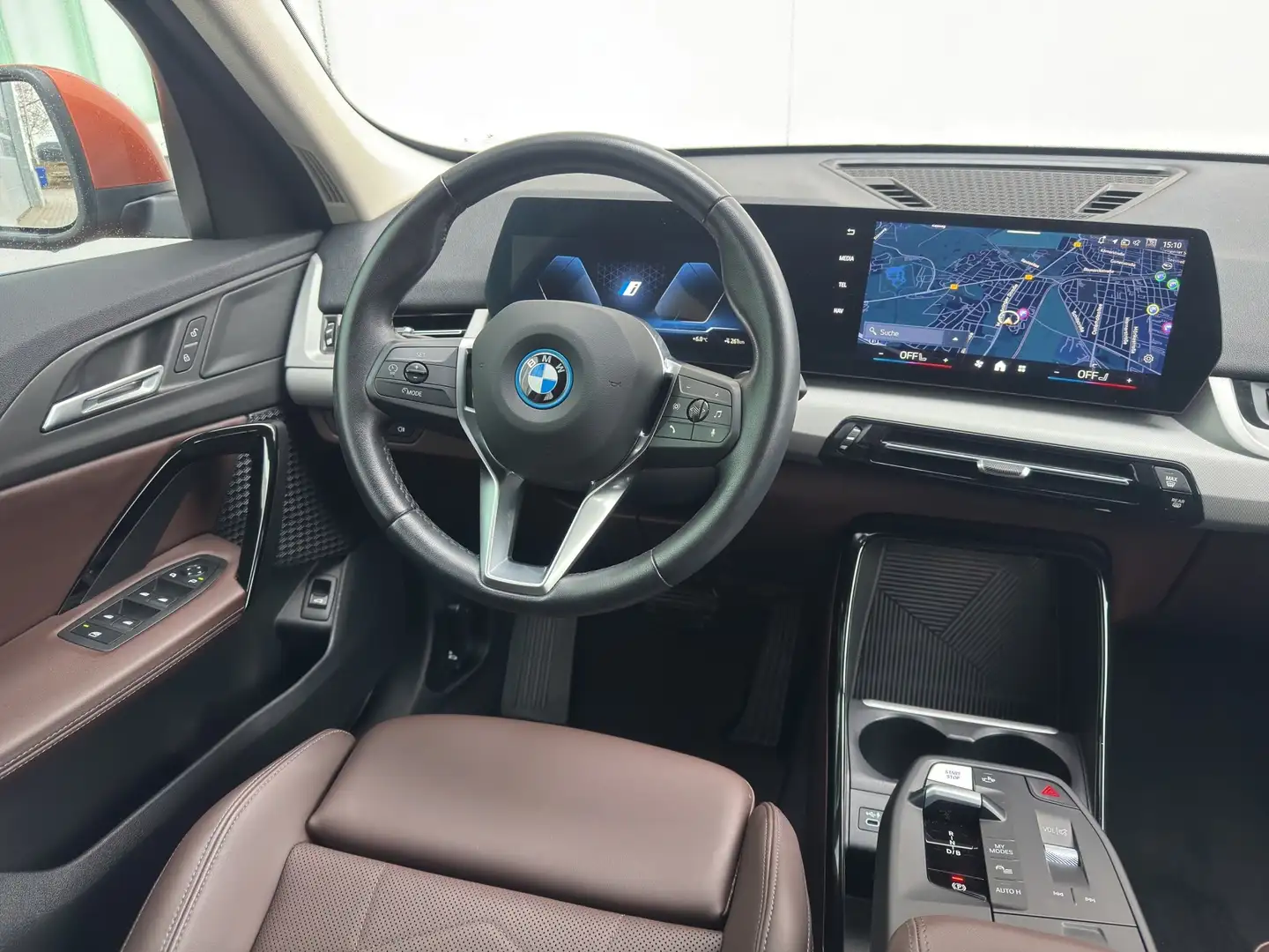 BMW iX1 xDrive30 Orange - 2