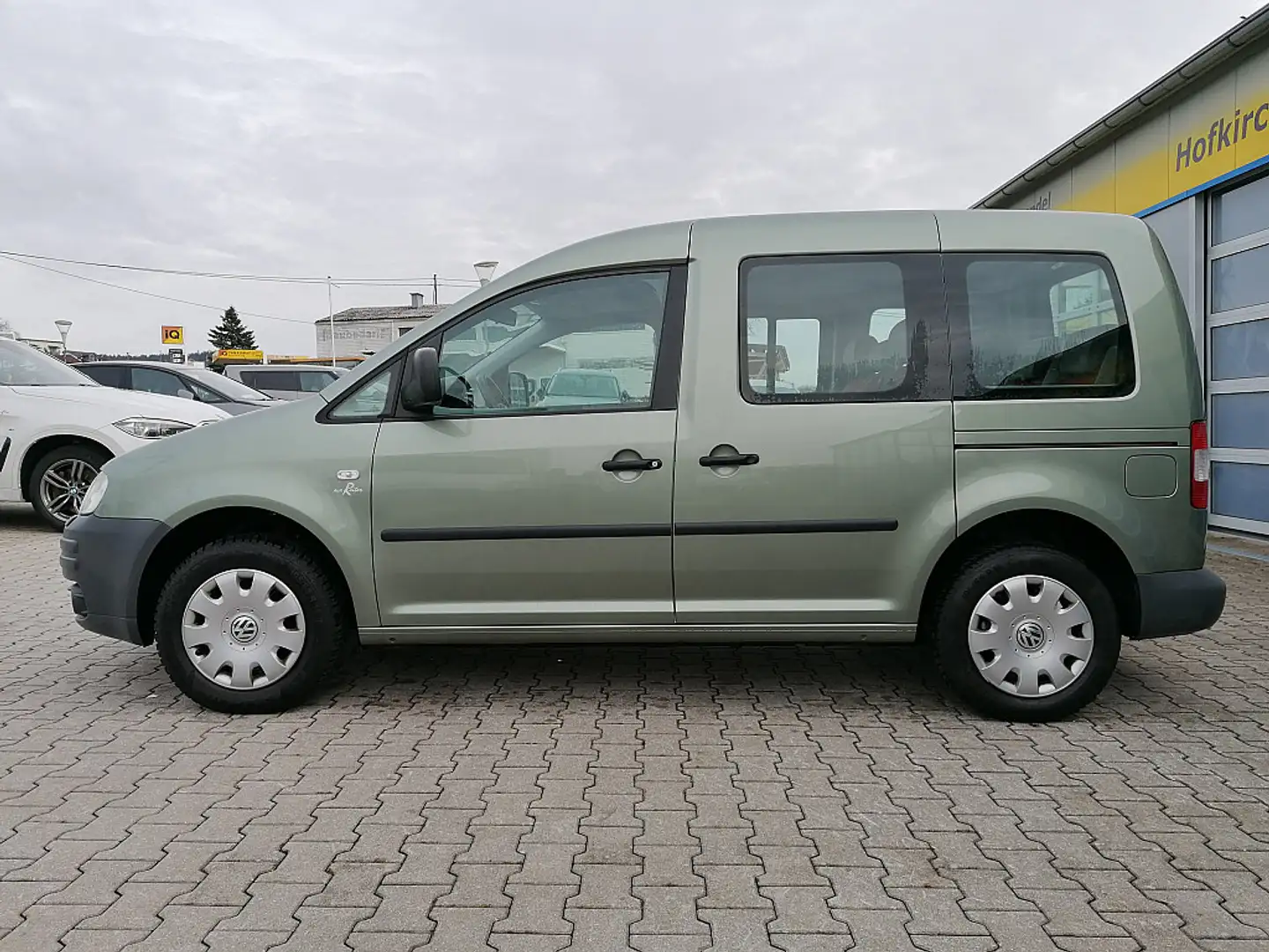 Volkswagen Caddy Life 1,9 TDI *7.Sitzer *AHV*SHZ zelena - 2