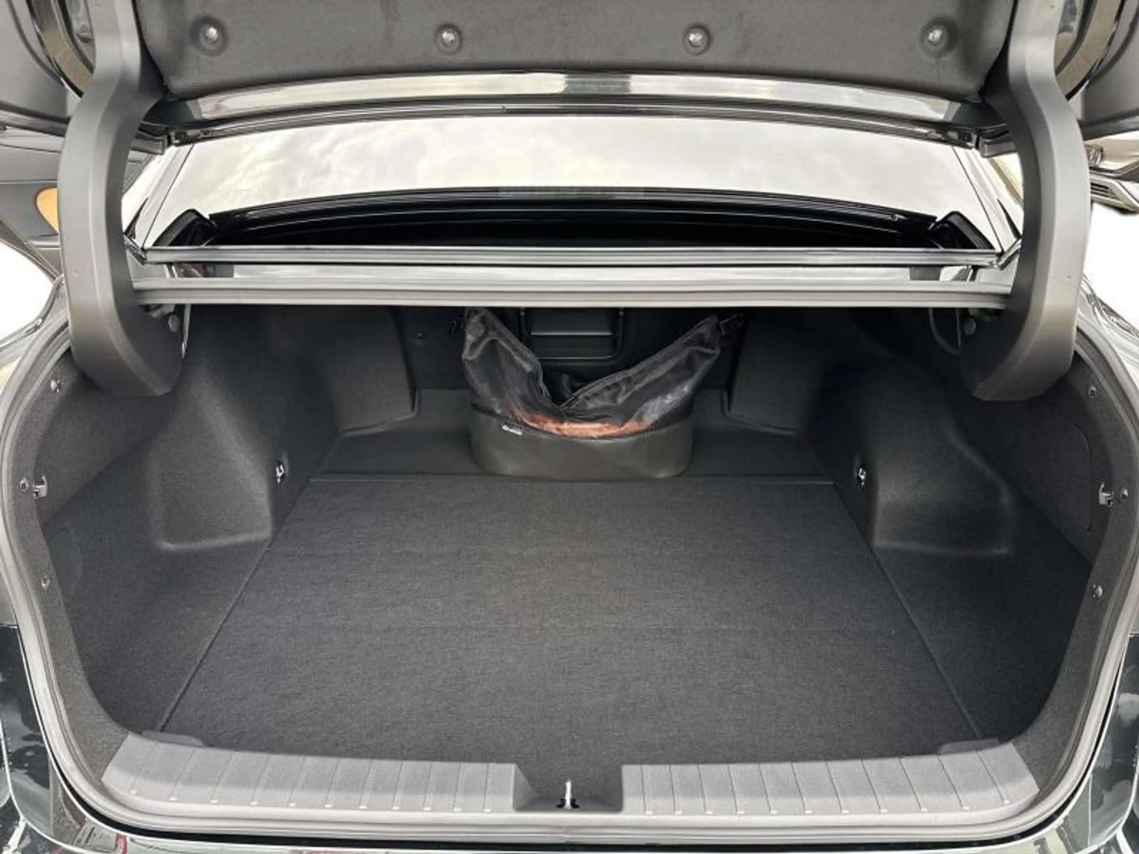 Lexus ES 350 Privilege Line + 21\\ — photo 9