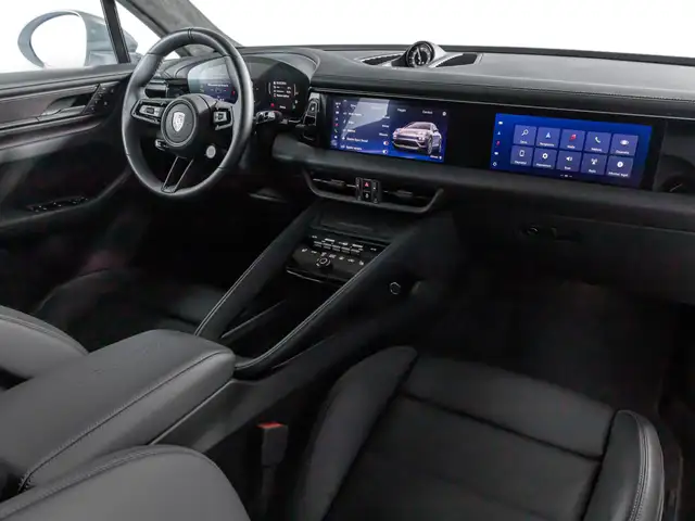 Porsche Macan view 12