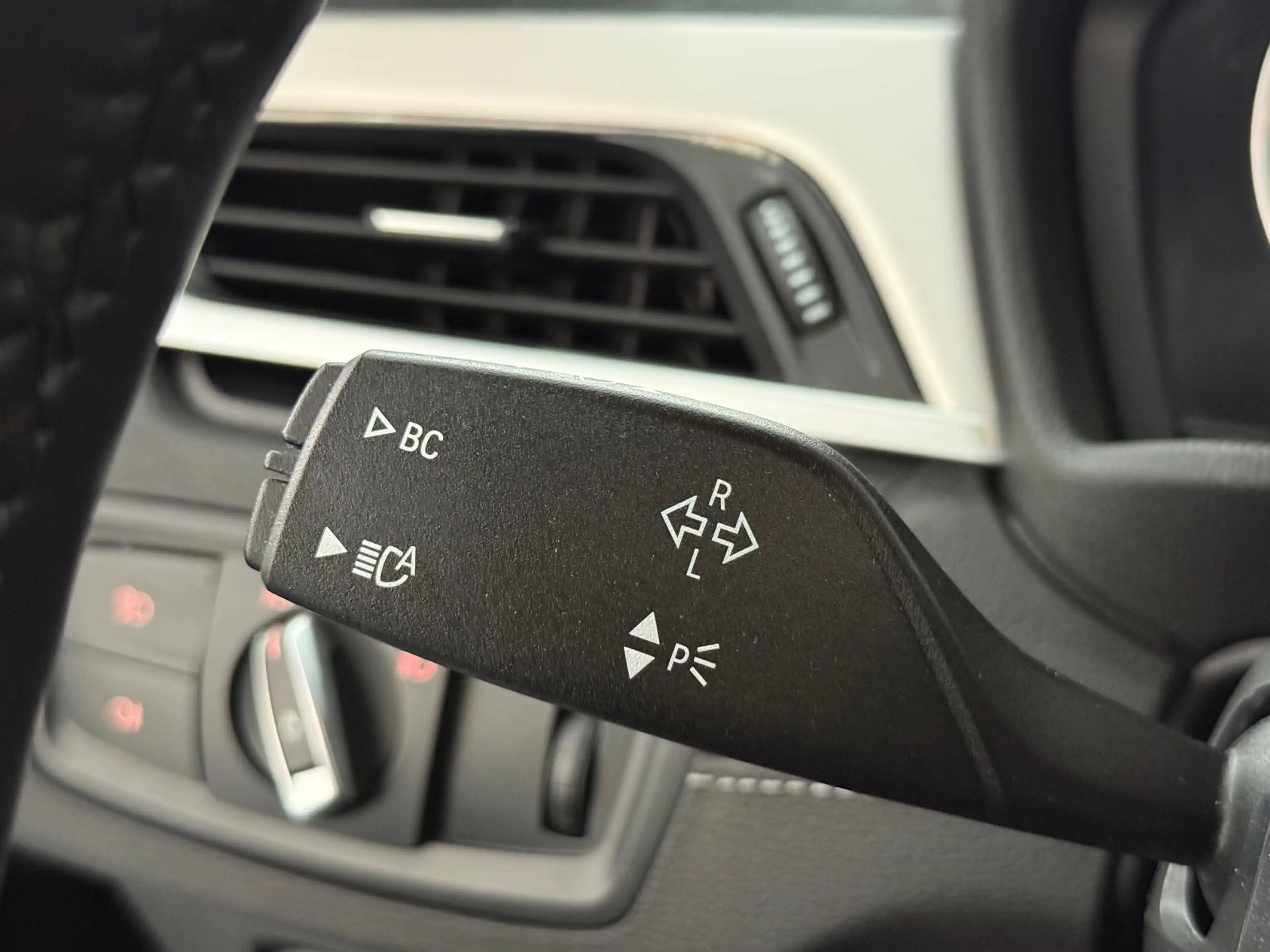 BMW X2 sDrive 18d*M-PAKET*PANO*HEADUP*KAMERA*HIFI* — photo 15
