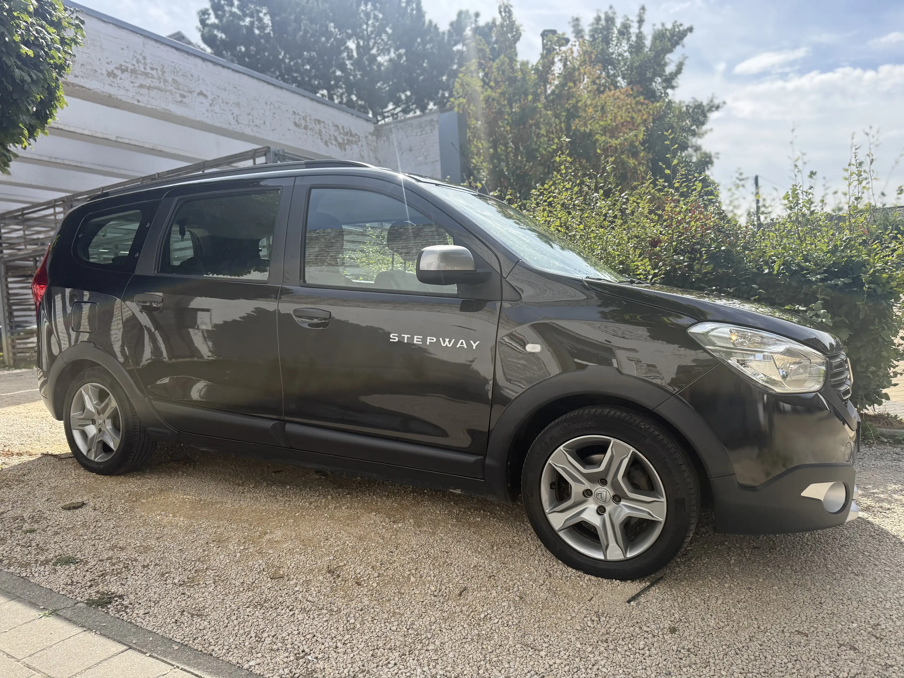 Dacia Lodgy Lodgy Stepway 1.5 Blue dCi 7pl. (EU6d) — photo 6