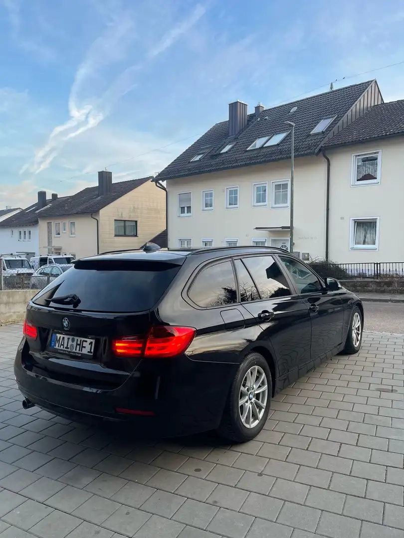 BMW 320 320 d Schwarz - 1