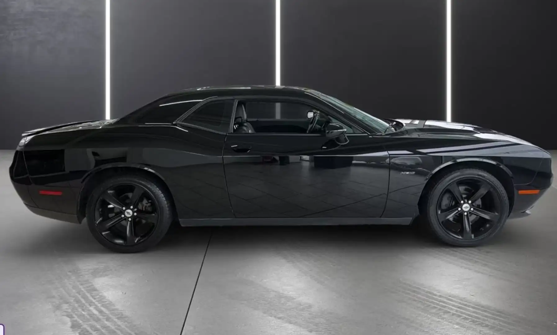 Dodge Challenger R/T Negro - 2