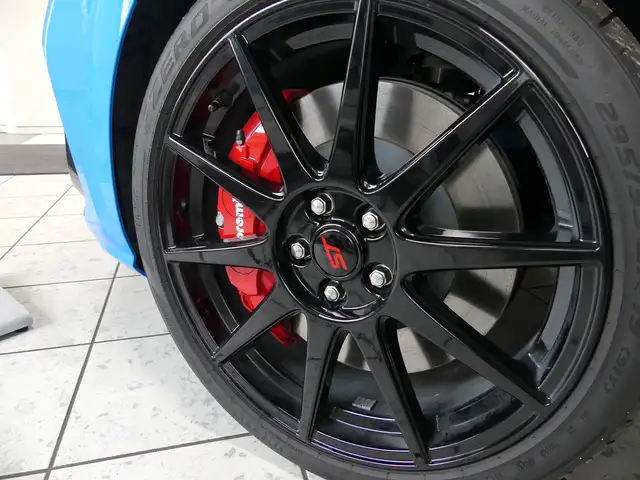 Ford Focus view 8