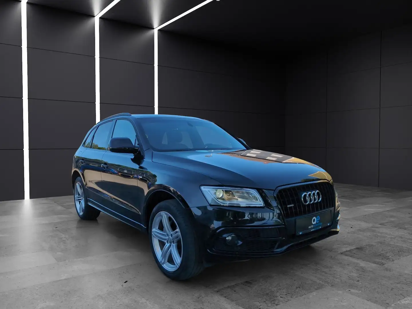 Audi Q5 2.0 TDI qu. S-Line *Pano*AHK*Xenon* Schwarz - 2