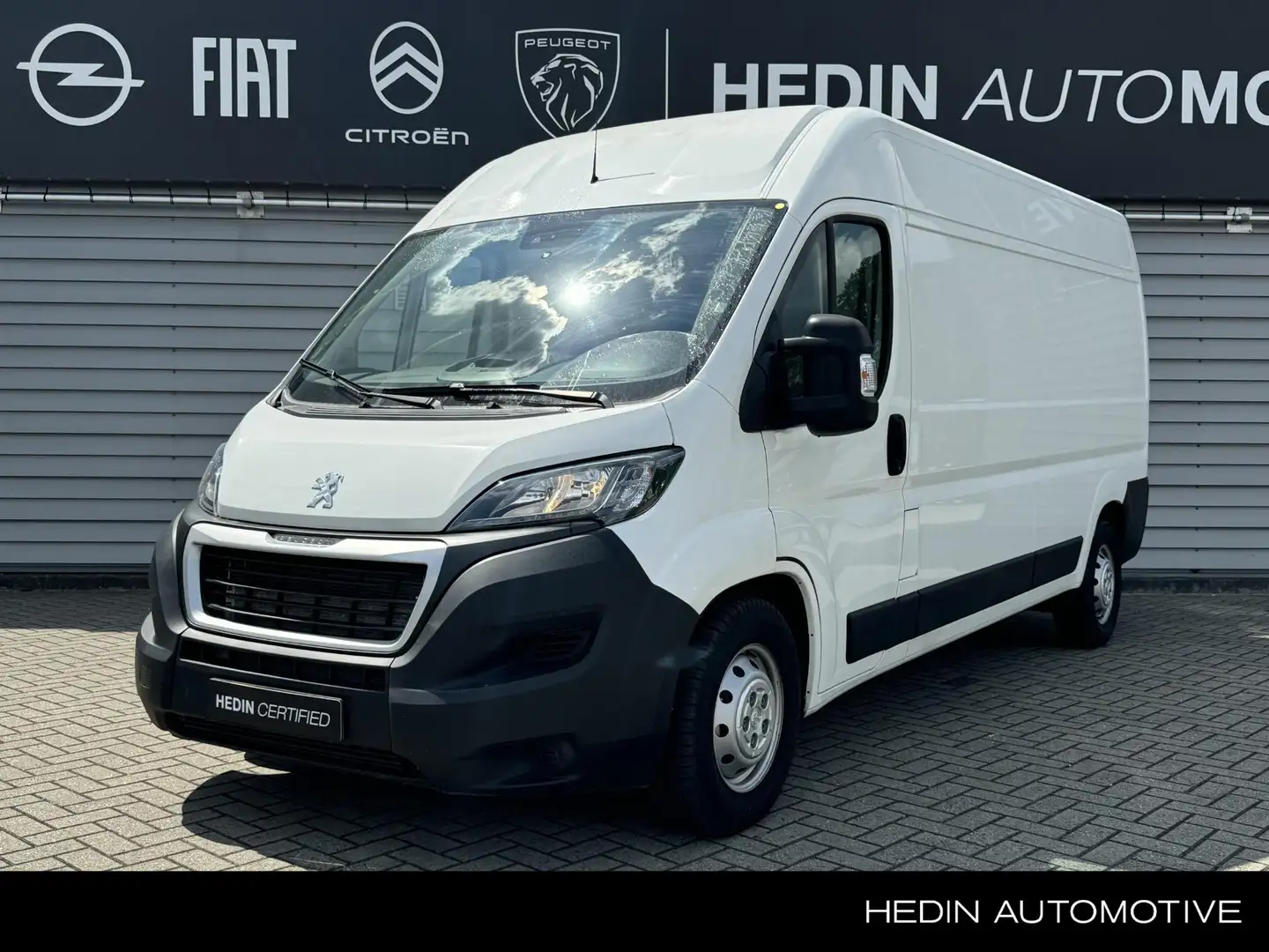 Peugeot Boxer 435 L3H2 Zwaar Premium-70KWh 3-Pers. | Navigatie | Blanco - 1