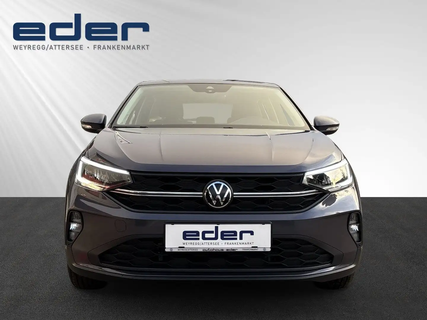 Volkswagen Taigo 4Me TSI Grau - 2