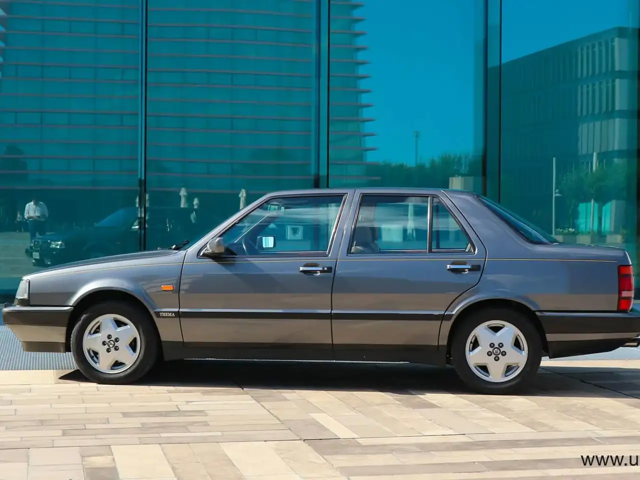 Lancia Thema