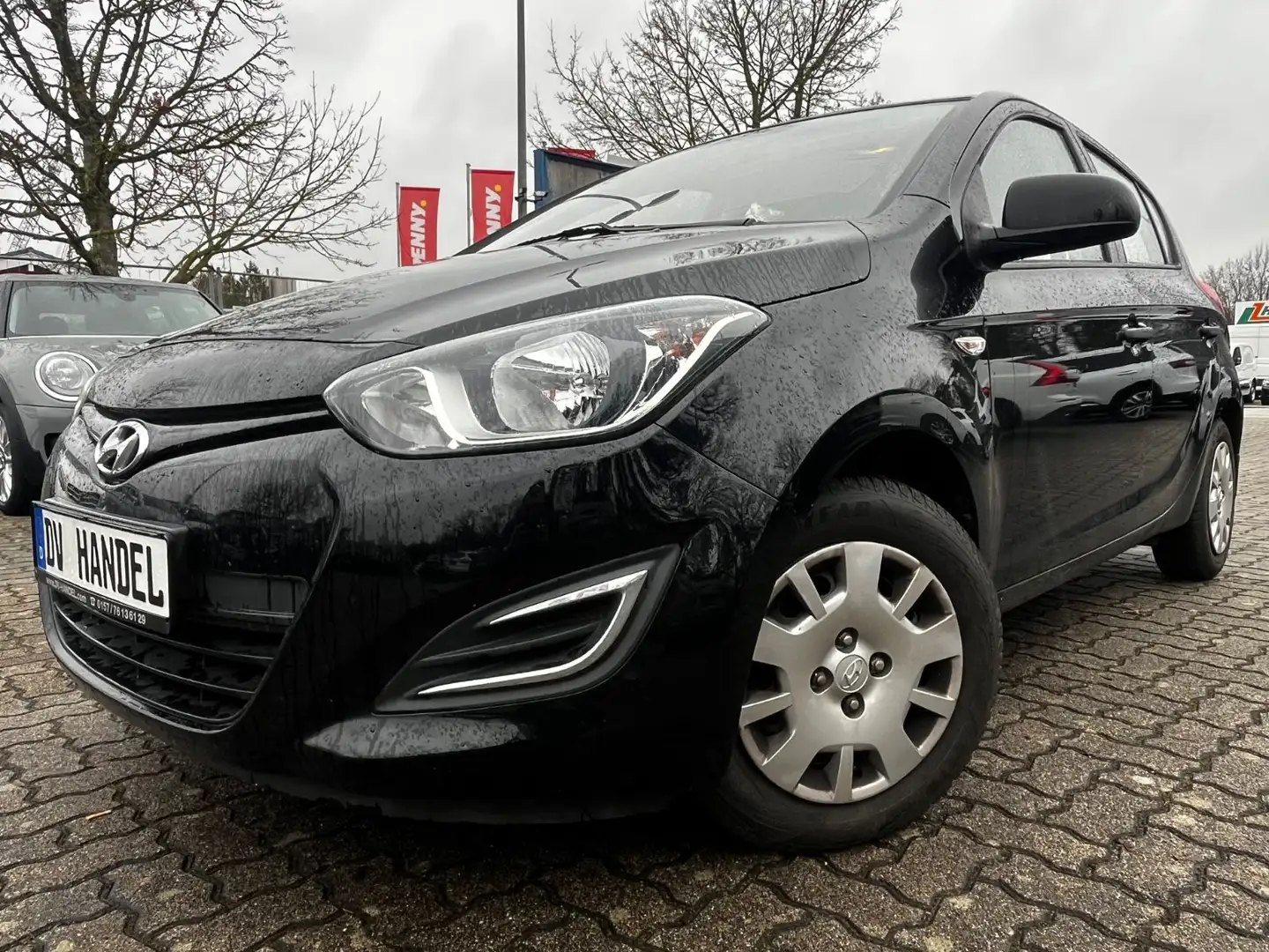 Hyundai i20 1.2 5 Star Edition Schwarz - 1