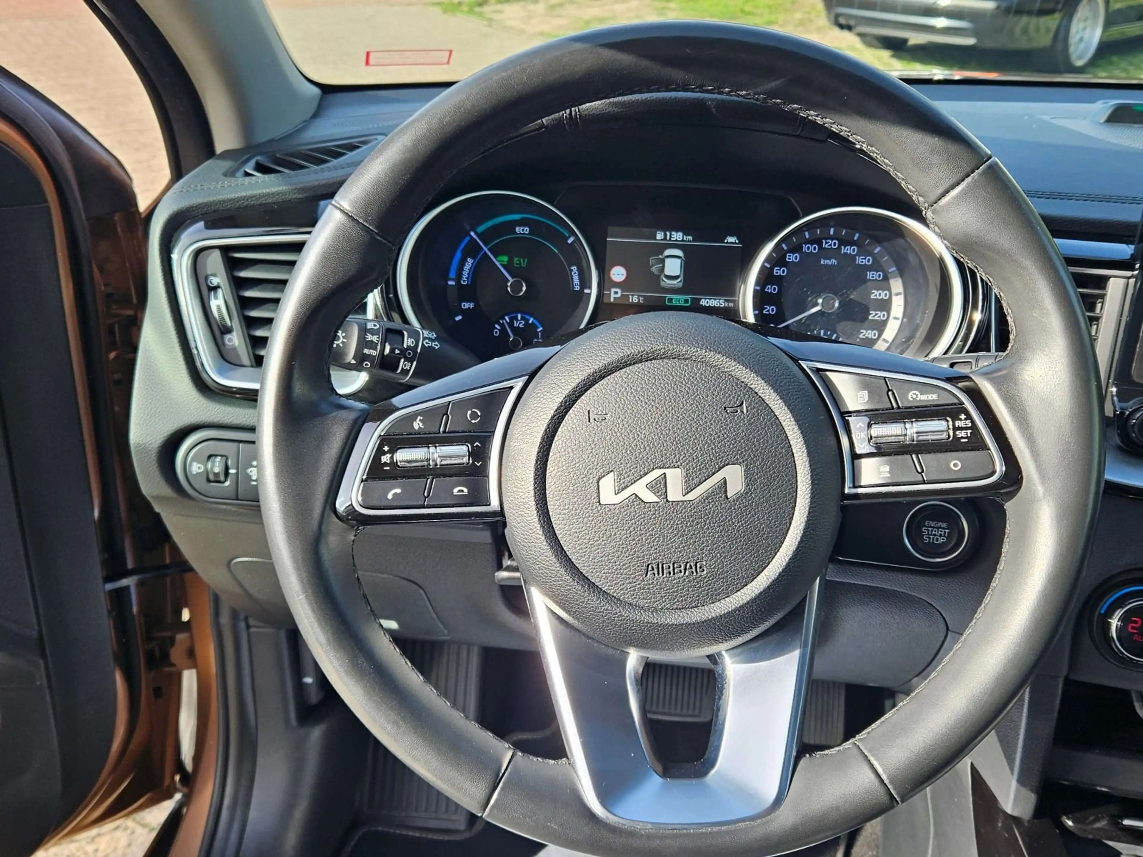 Kia XCeed Xceed 1.6 Plug-in Hybrid Spirit — photo 15