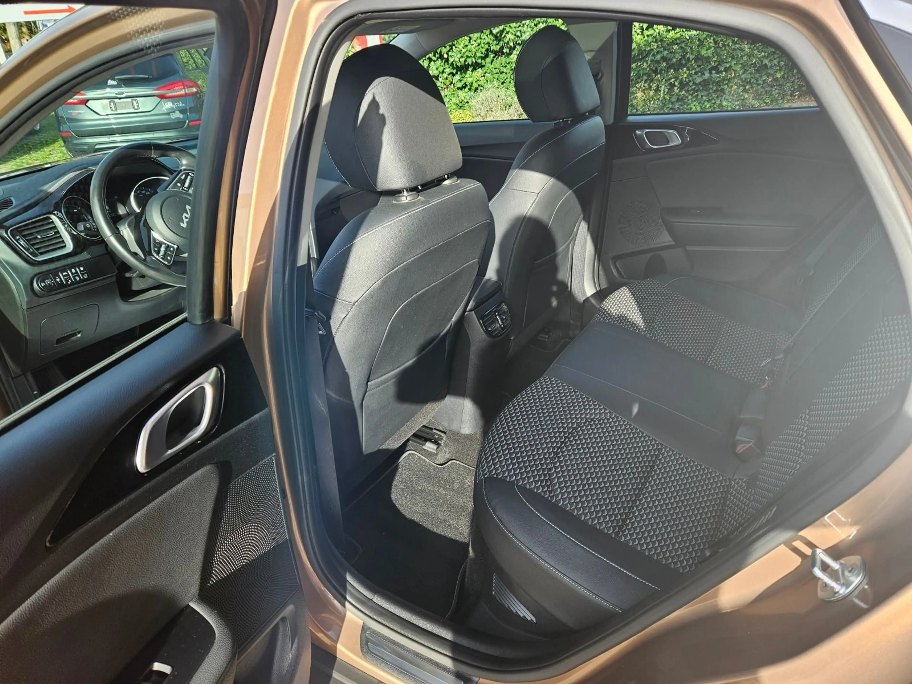 Kia XCeed Xceed 1.6 Plug-in Hybrid Spirit — photo 10