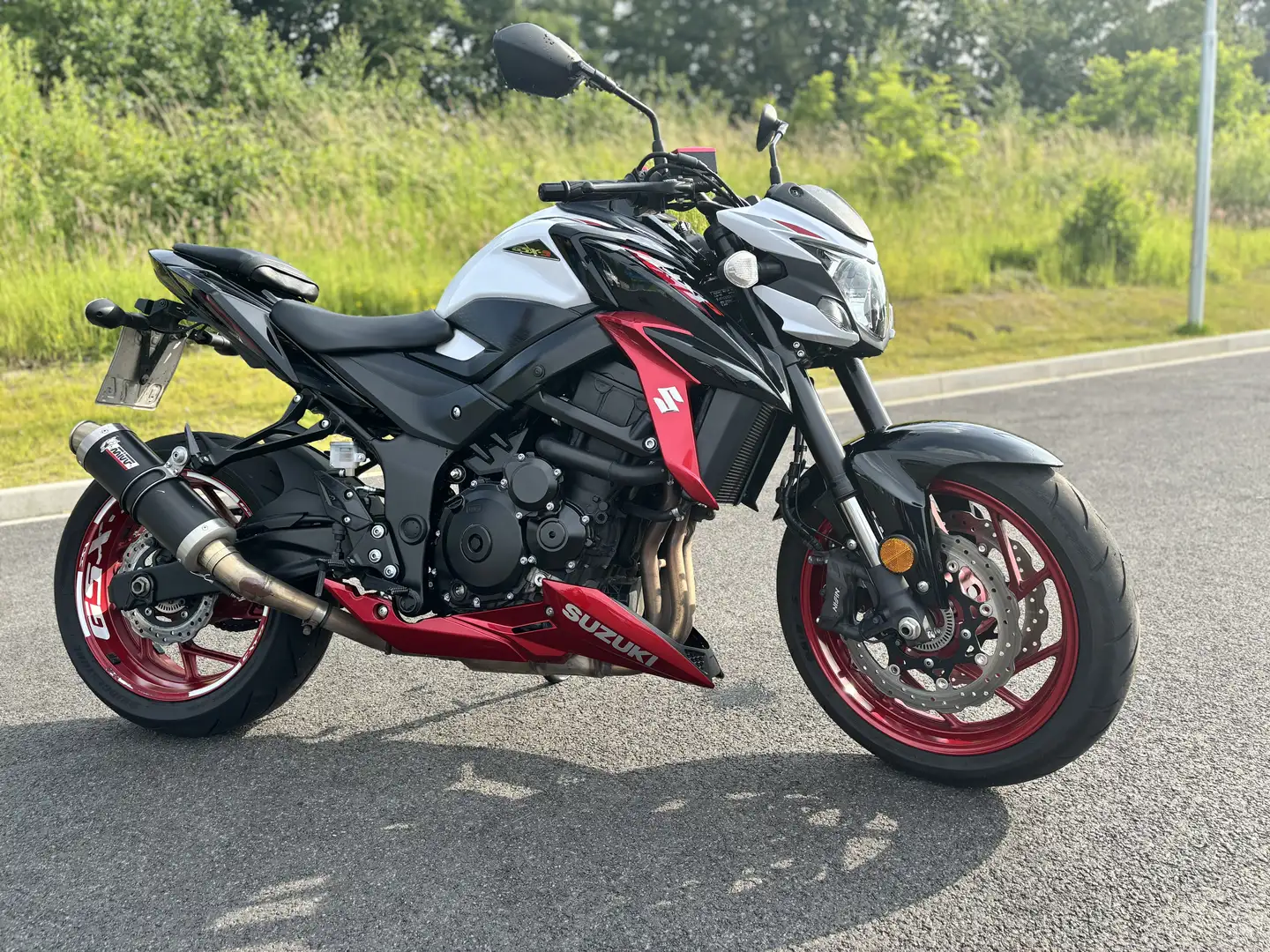 Suzuki GSX-S 750 Suzuki GSXS-S (2021) - 115 PSTop gepflegt, 18000km Blanco - 1
