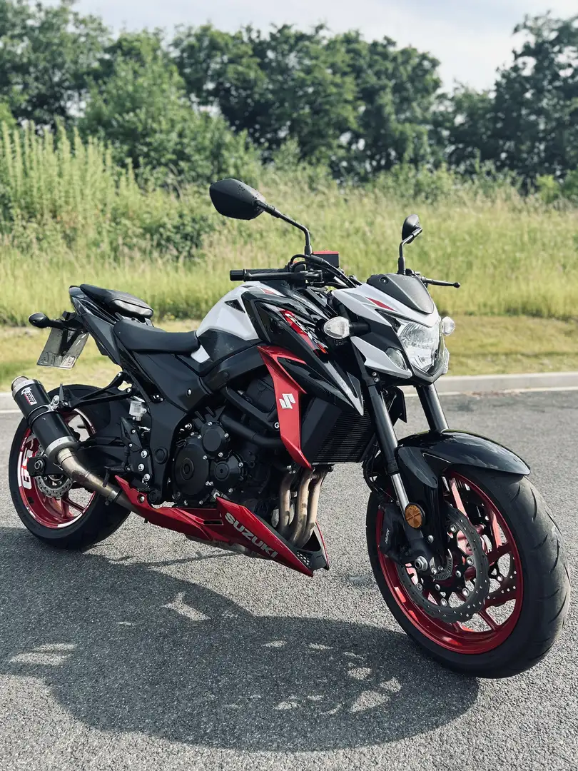 Suzuki GSX-S 750 Suzuki GSXS-S (2021) - 115 PSTop gepflegt, 18000km Blanco - 2