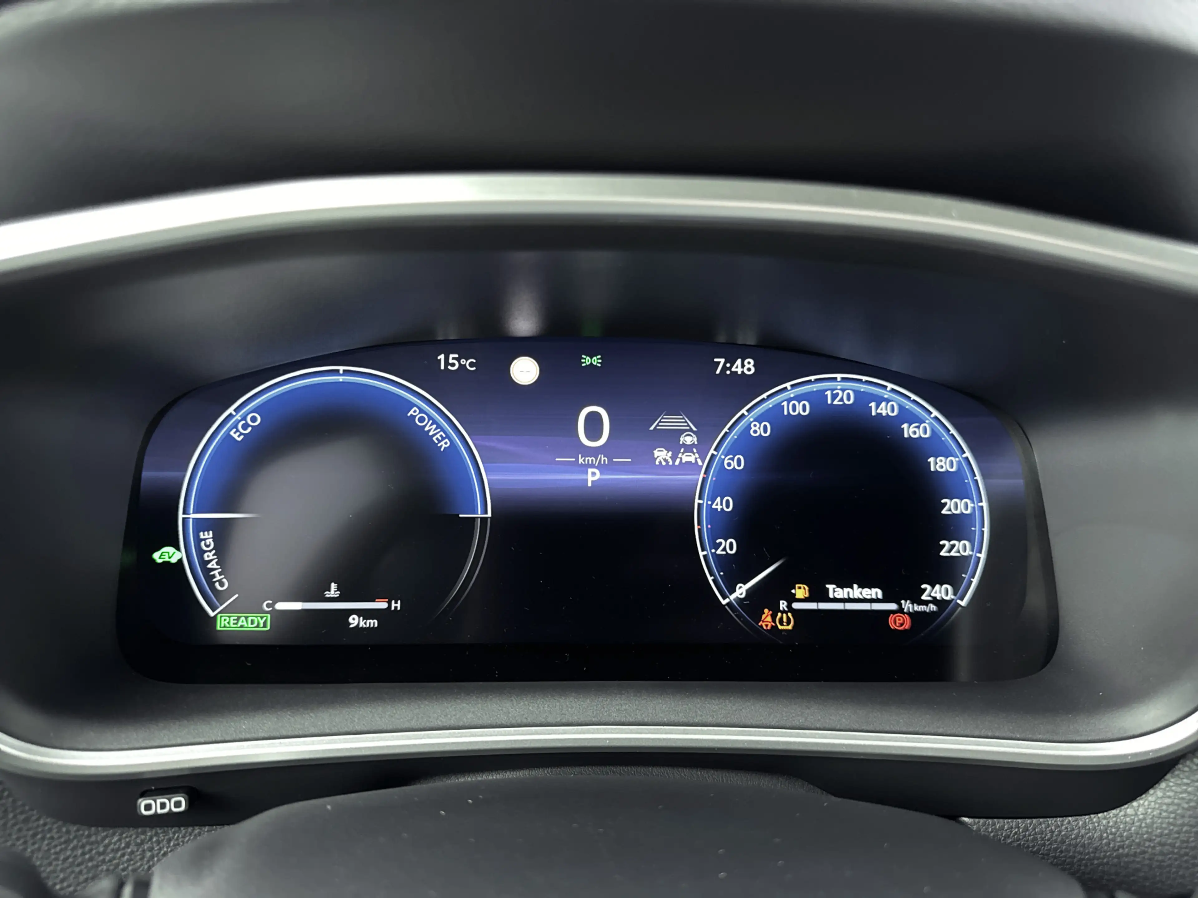 Toyota Corolla Cross Hybrid 140 Dynamic | Apple Carplay & Android Auto — photo 14