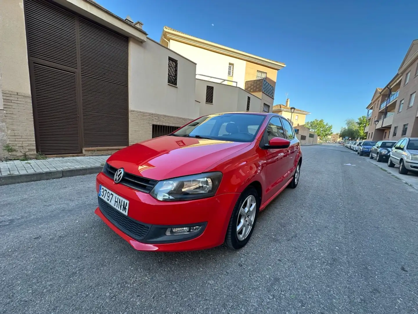 Volkswagen Polo Pequeño Manual de 5 Puertas Rouge - 2