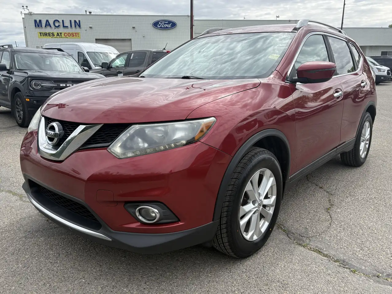 Nissan Rogue fotografie Nissan Rogue