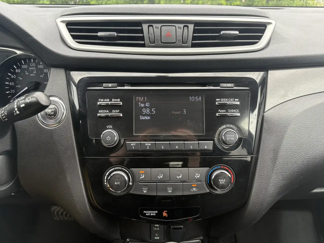 Nissan Rogue fotografie Nissan Rogue